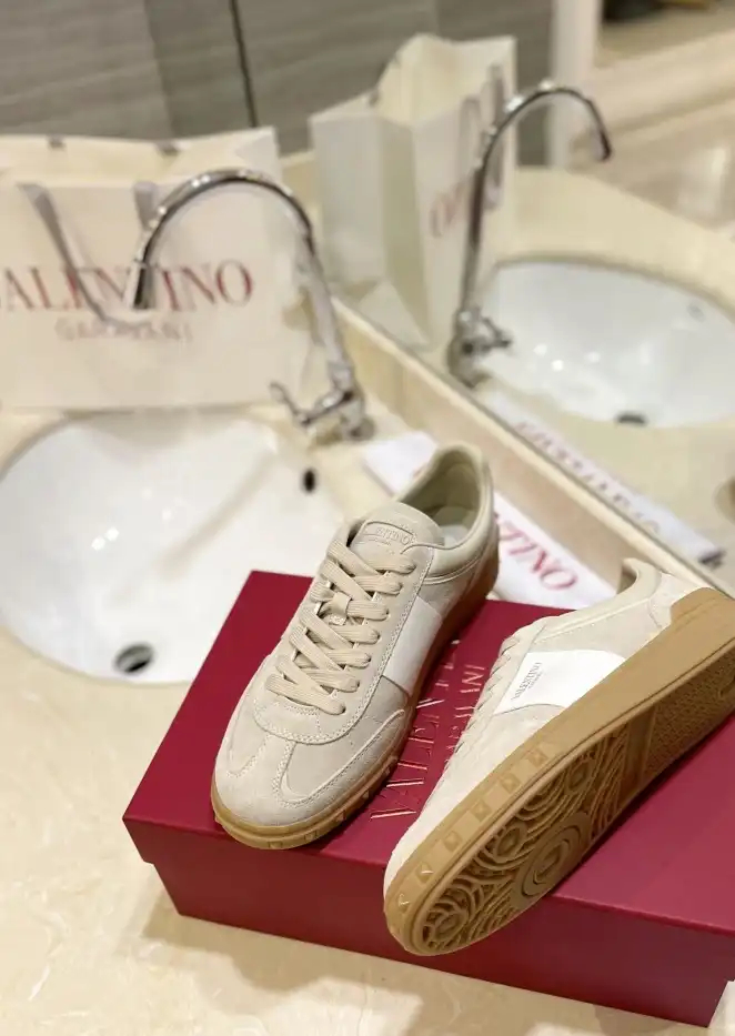 hype Valentino Casual Shoes