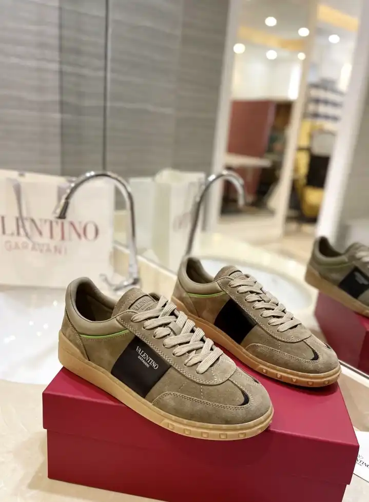 hype Valentino Casual Shoes