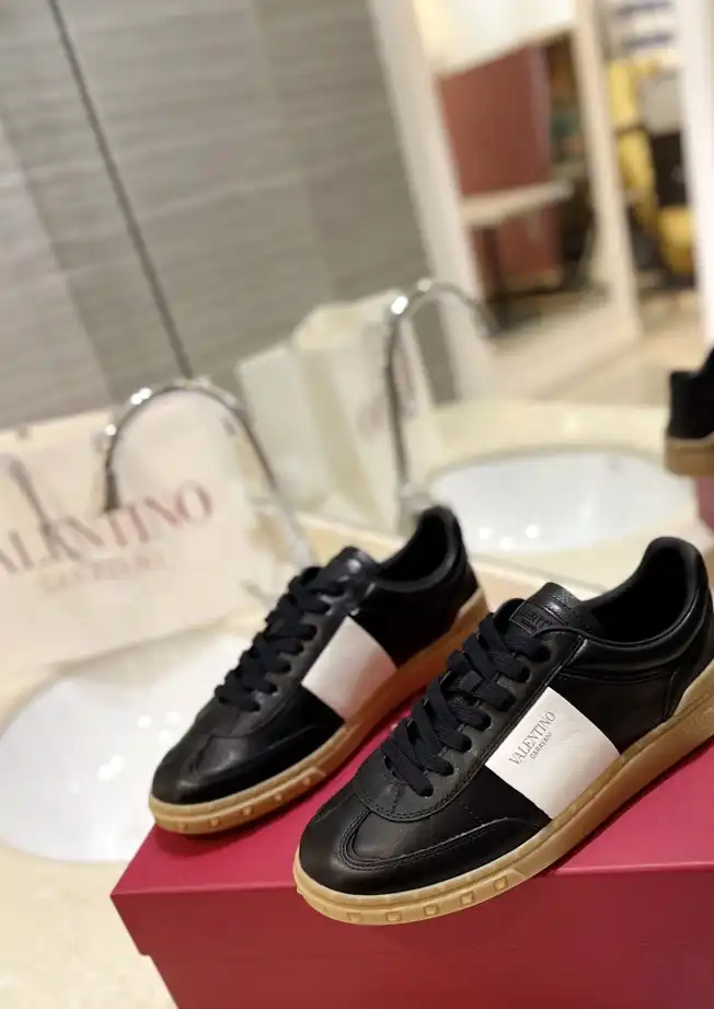 hype Valentino Casual Shoes