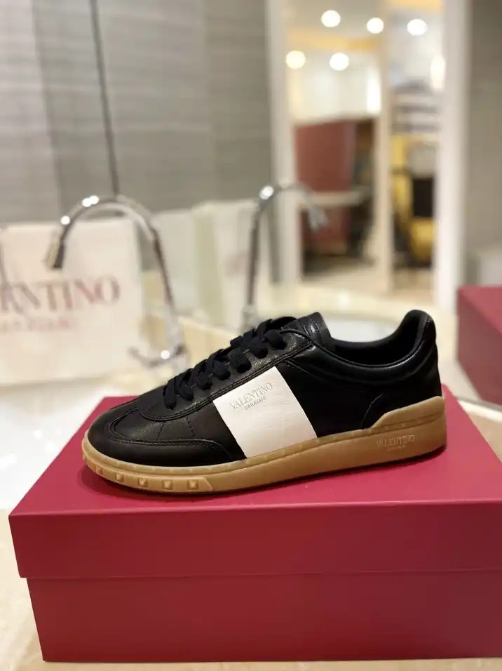 hype Valentino Casual Shoes