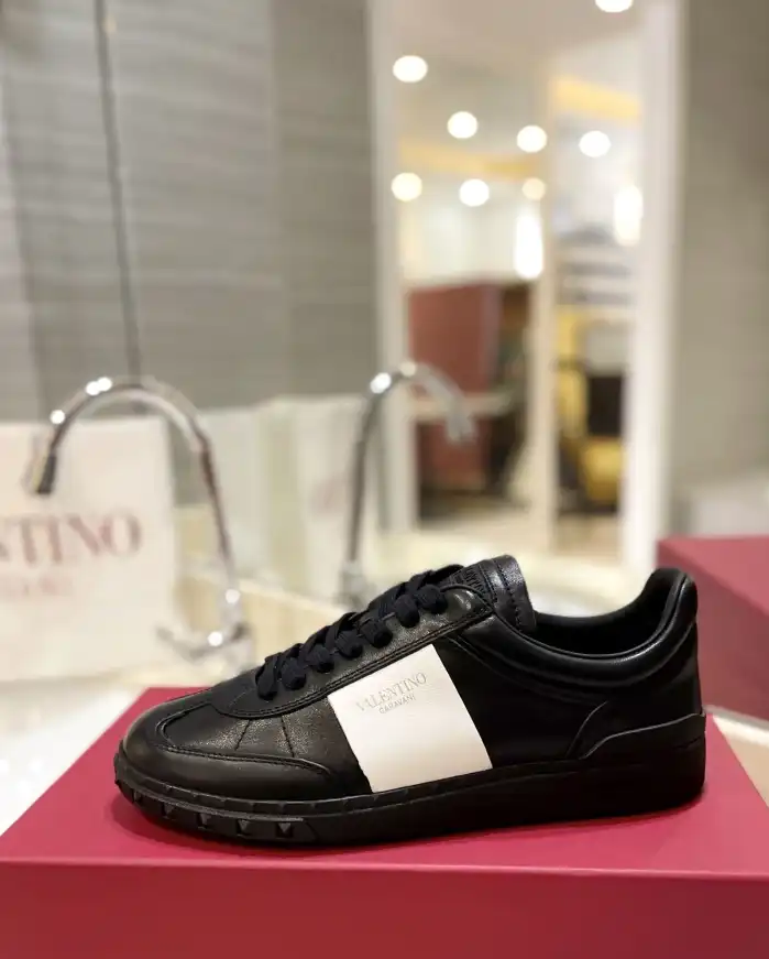 hype Valentino Casual Shoes