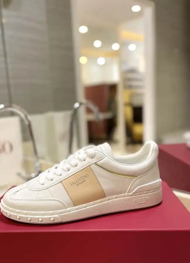 hype Valentino Casual Shoes