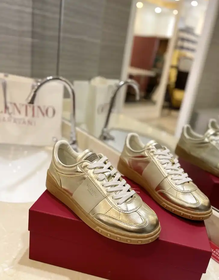 hype Valentino Casual Shoes