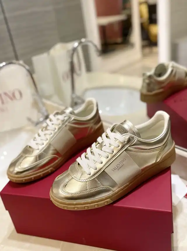 hype Valentino Casual Shoes