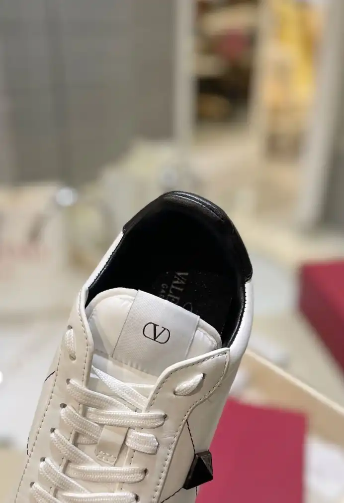 hype Valentino Casual Shoes