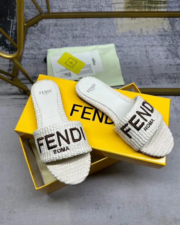 hype Fendi Slippers