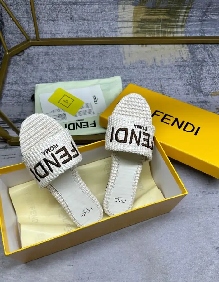 hype Fendi Slippers