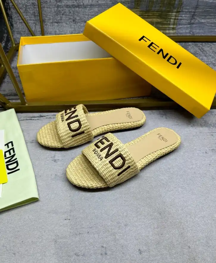 hype Fendi Slippers