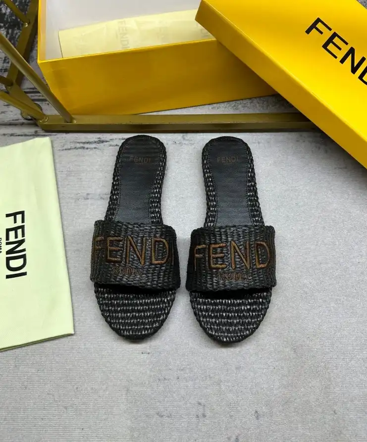 hype Fendi Slippers