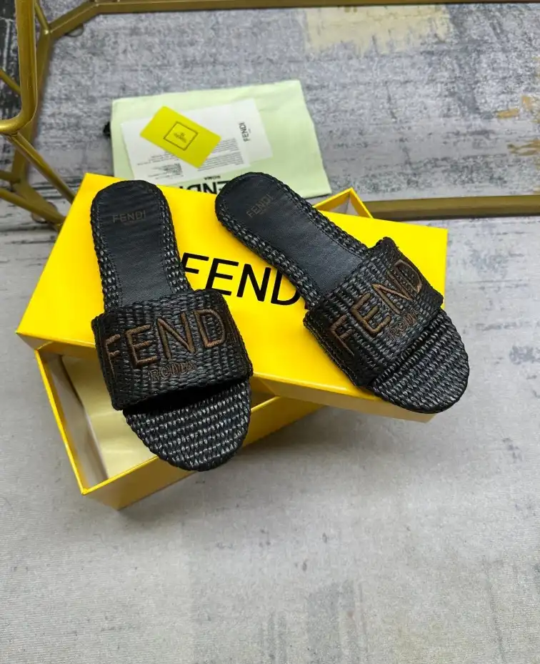 hype Fendi Slippers