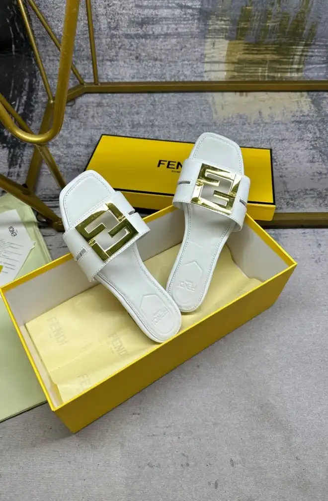 hype Fendi Slippers