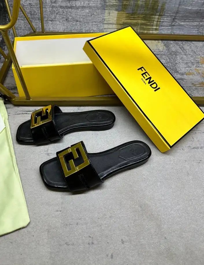 hype Fendi Slippers