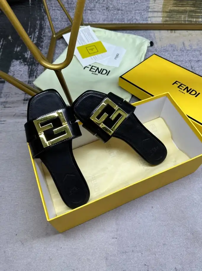 hype Fendi Slippers