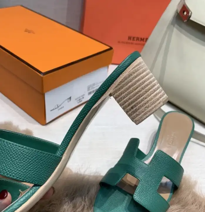 hype Hermes Slippers