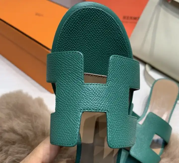 hype Hermes Slippers