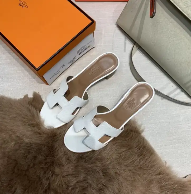 hype Hermes Slippers