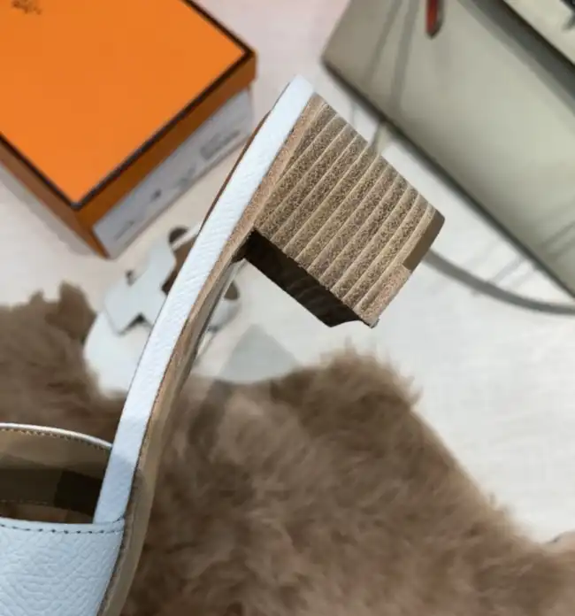 hype Hermes Slippers