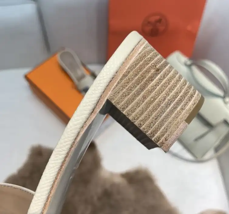 hype Hermes Slippers