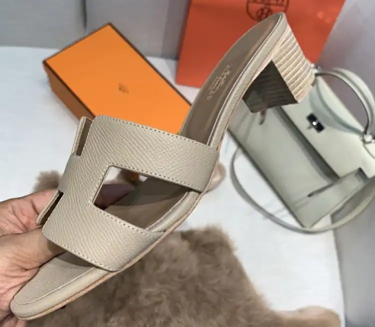 hype Hermes Slippers