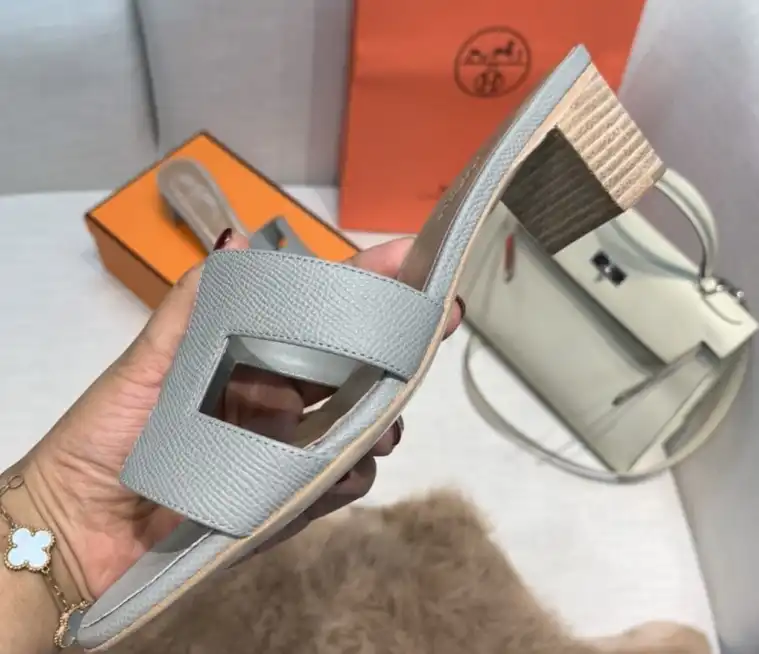 hype Hermes Slippers