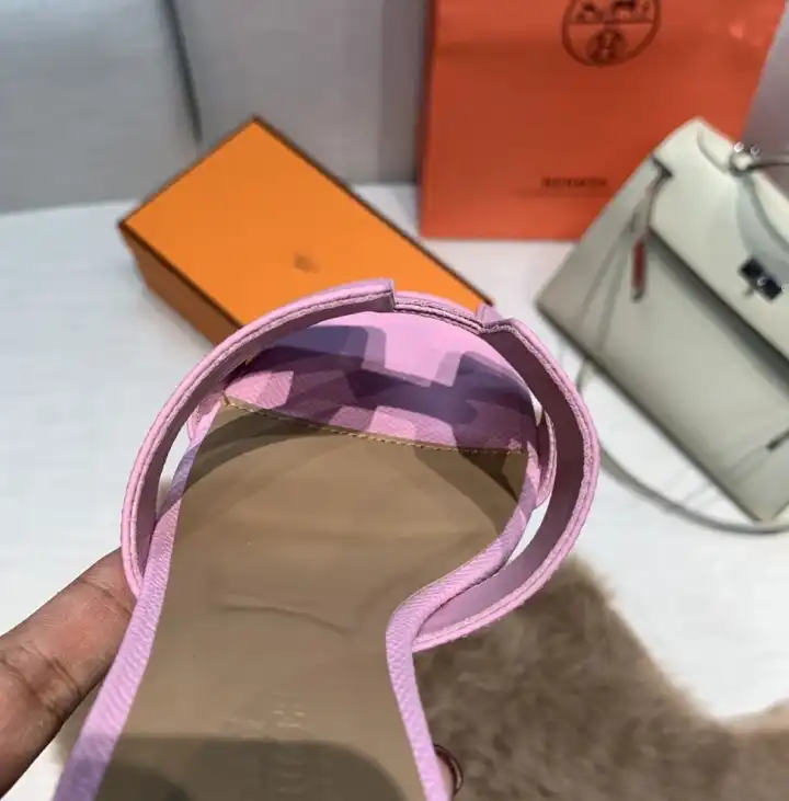 hype Hermes Slippers