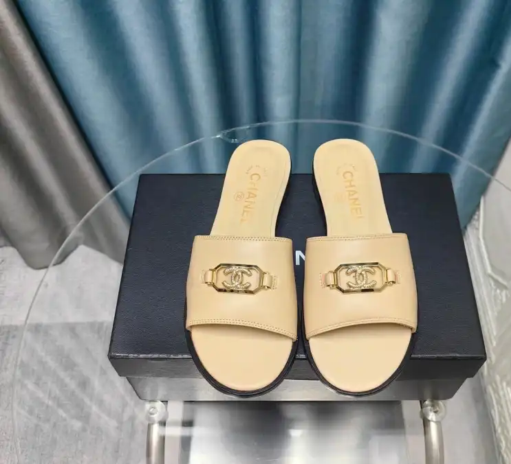 hype Chanel Slippers