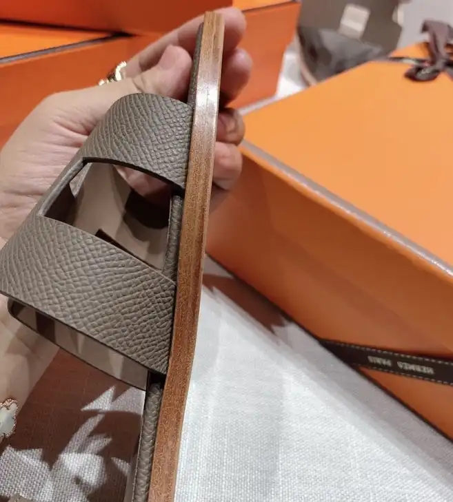 hype Hermes Slippers