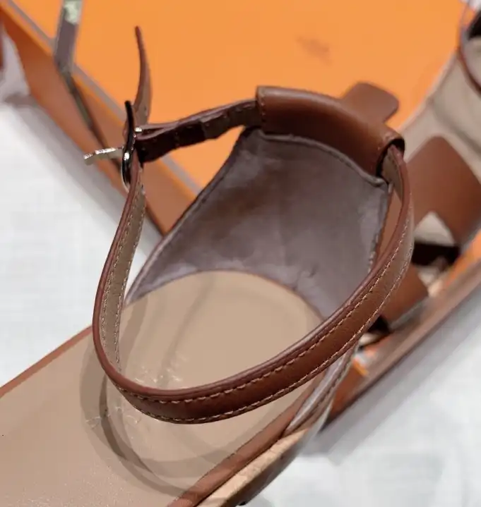 hype Hermes Slippers