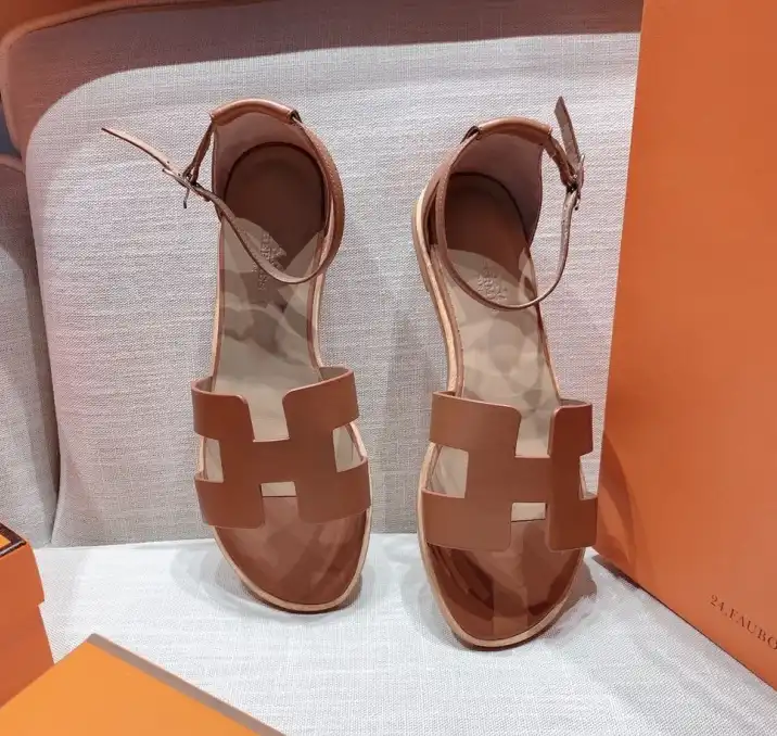 hype Hermes Slippers