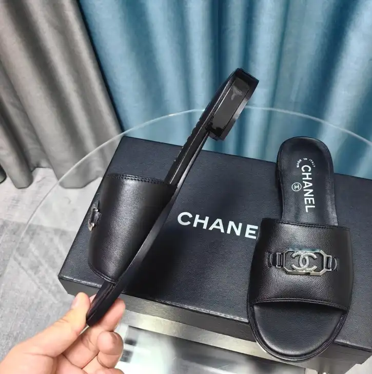 hype Chanel Slippers