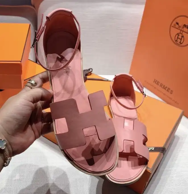 hype Hermes Slippers