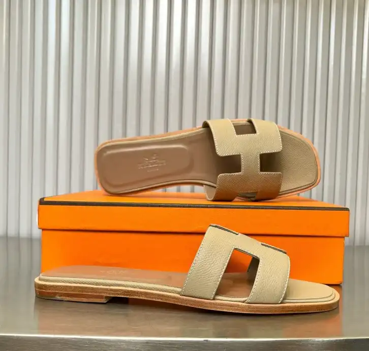 hype Hermes Slippers