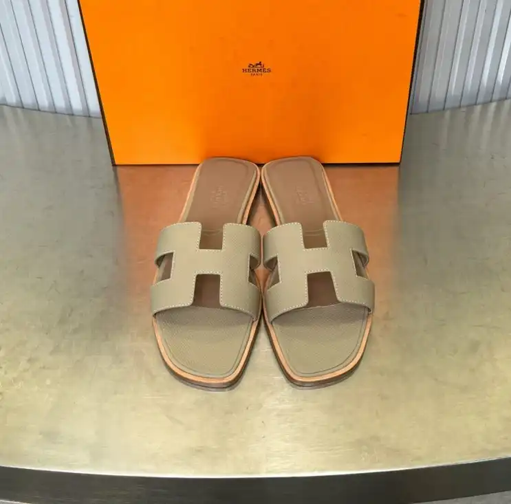 hype Hermes Slippers