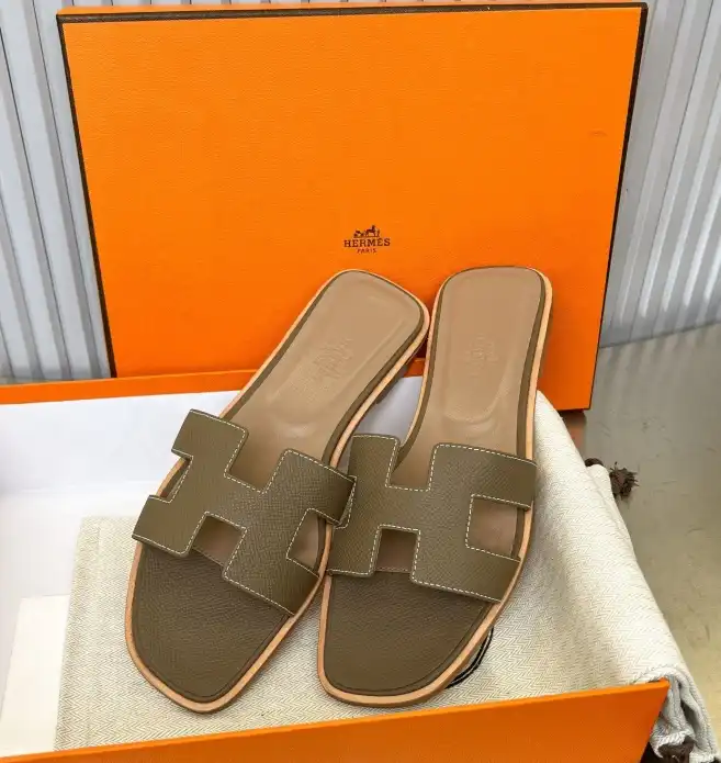 hype Hermes Slippers