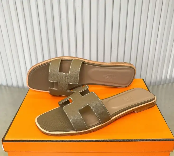 hype Hermes Slippers