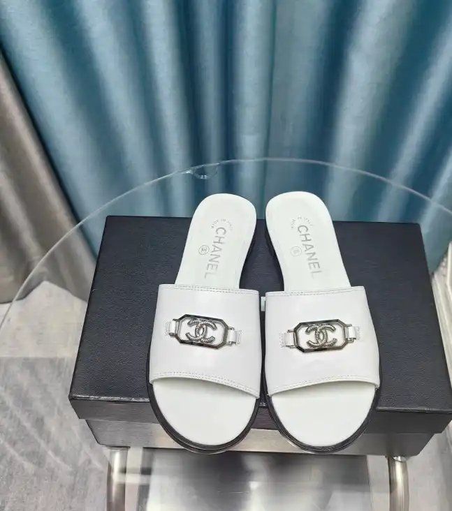 hype Chanel Slippers