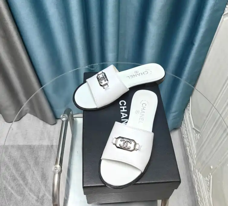 hype Chanel Slippers