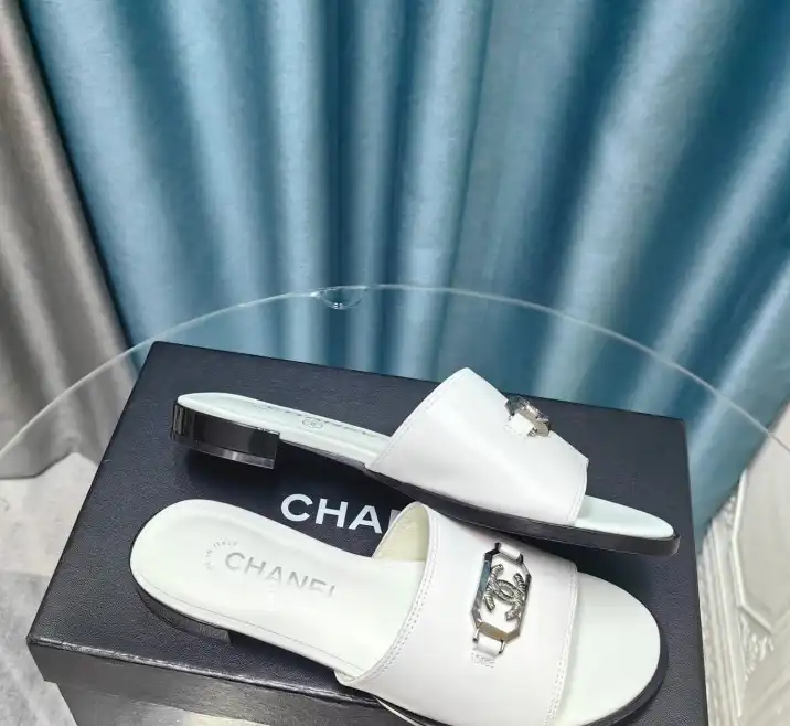 hype Chanel Slippers