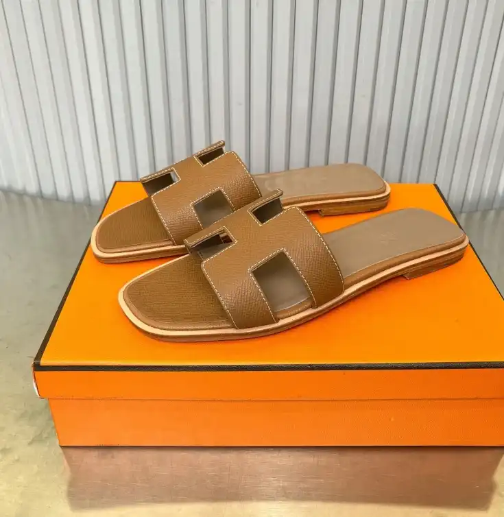 hype Hermes Slippers