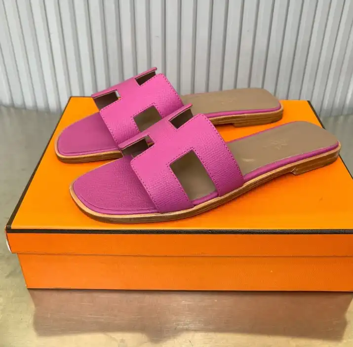 hype Hermes Slippers