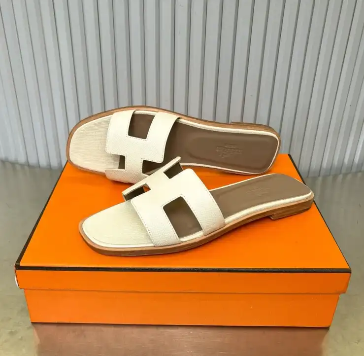 hype Hermes Slippers