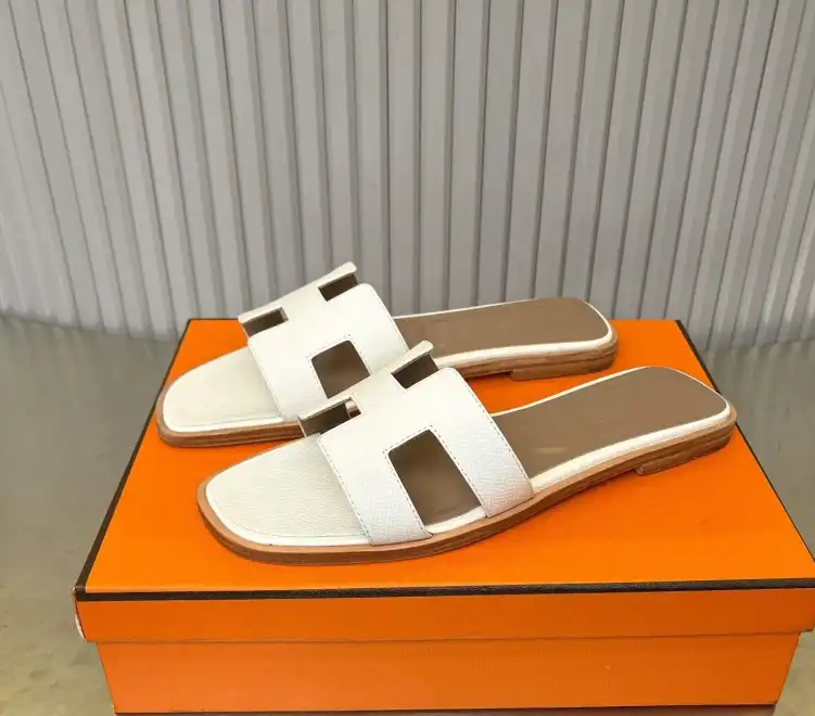 hype Hermes Slippers