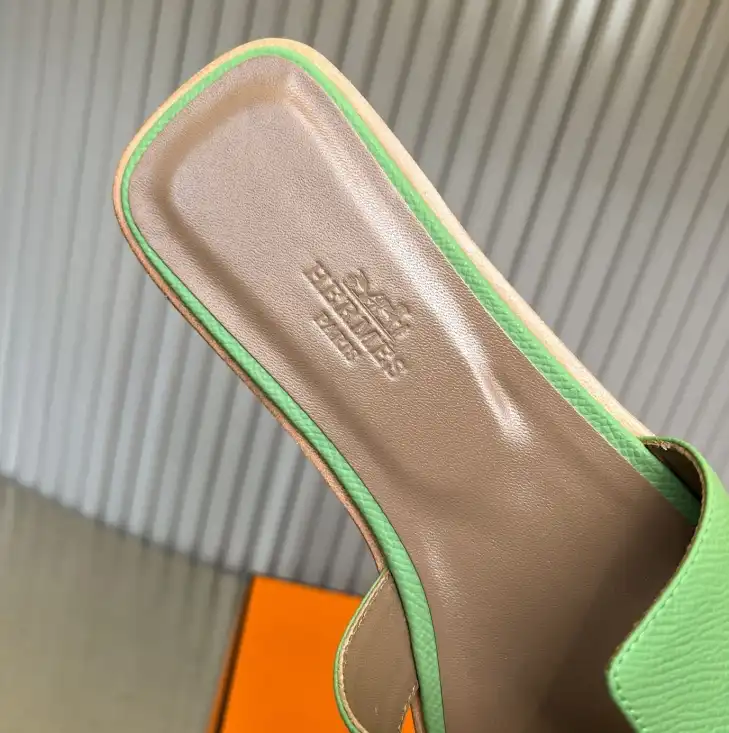 hype Hermes Slippers