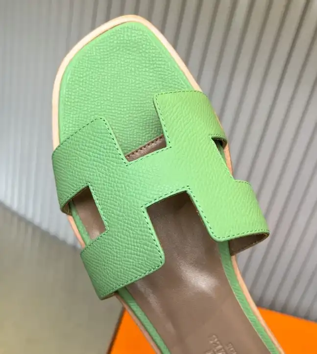 hype Hermes Slippers