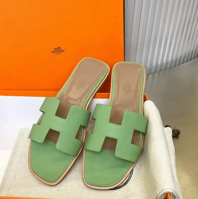 hype Hermes Slippers