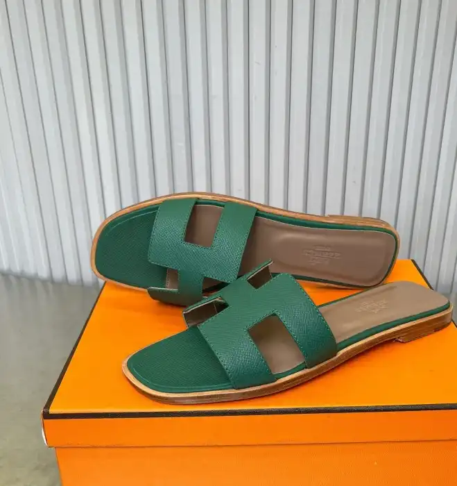 hype Hermes Slippers