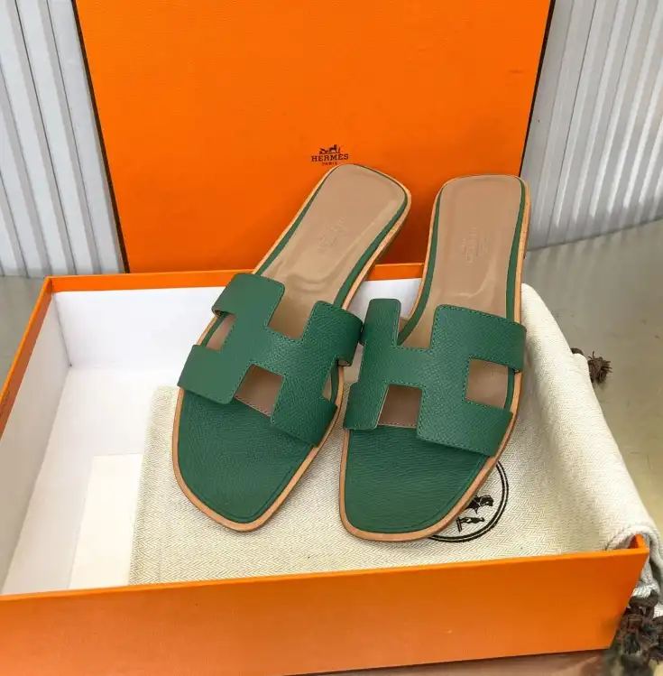 hype Hermes Slippers