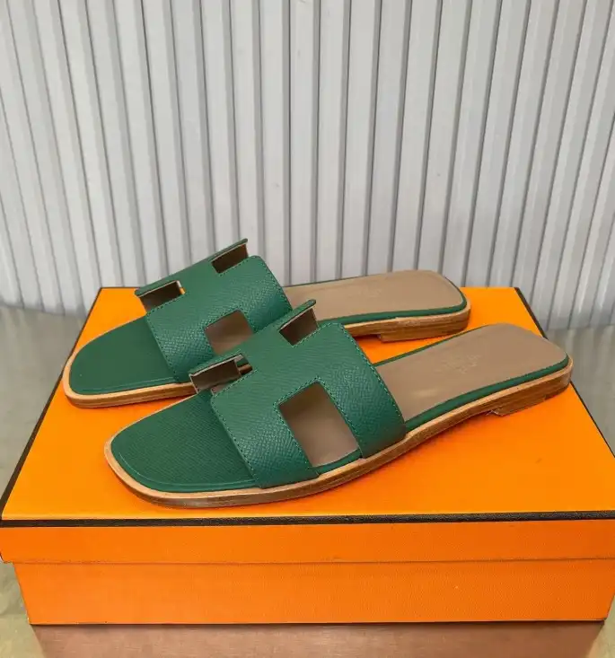 hype Hermes Slippers