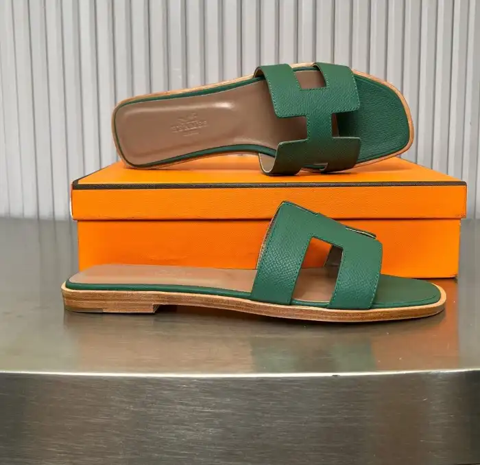 hype Hermes Slippers