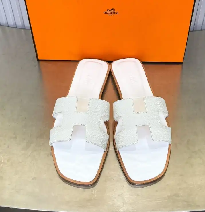 hype Hermes Slippers